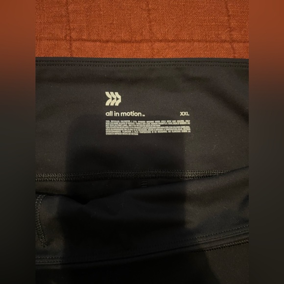 Bundle of three workout bottoms - Picture 5 of 5